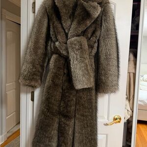 Camila Coelho Elegant Brown Teddy Jacket